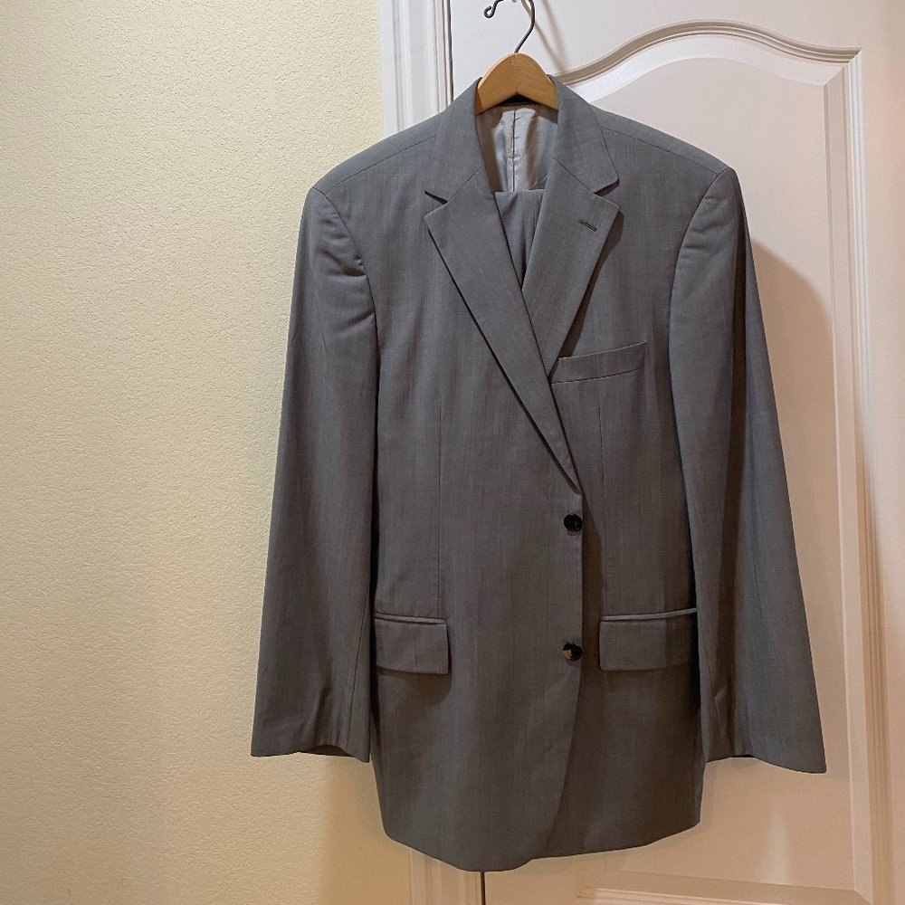Hugo Boss - 100% Wool Gray 2 piece suit